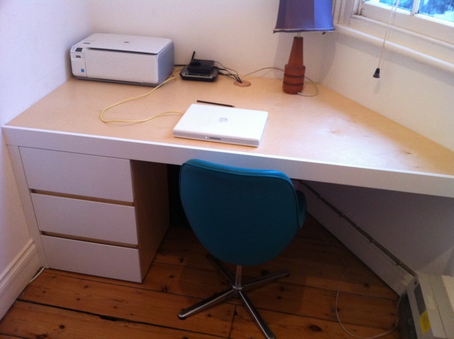 Bespoke built-in desk, Stoke Newington London