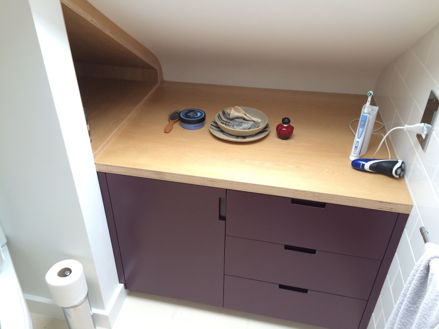 Bespoke bathroom cabinet in Farrow & Ball Brinjal